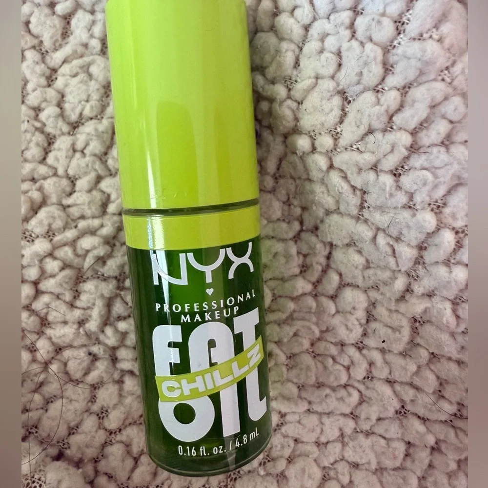 💙 4/$20 NYX Fat Oil Lip Drip Chillz Cooling Lip Oil